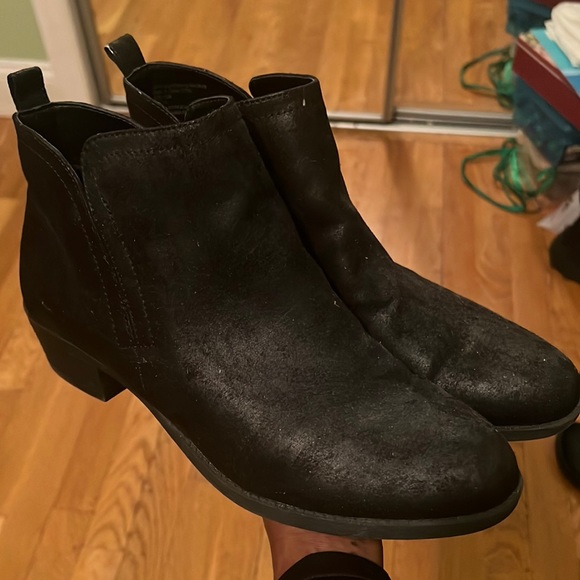 WOMENS BLACK DISTRESSED CHELSEA BOOTS SIZE 10M - Picture 2 of 6